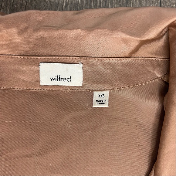 Aritzia Wilfred Peaufiner Tie Front Blouse Cropped Long Sleeve Roebuck Size XXS - Picture 7 of 11